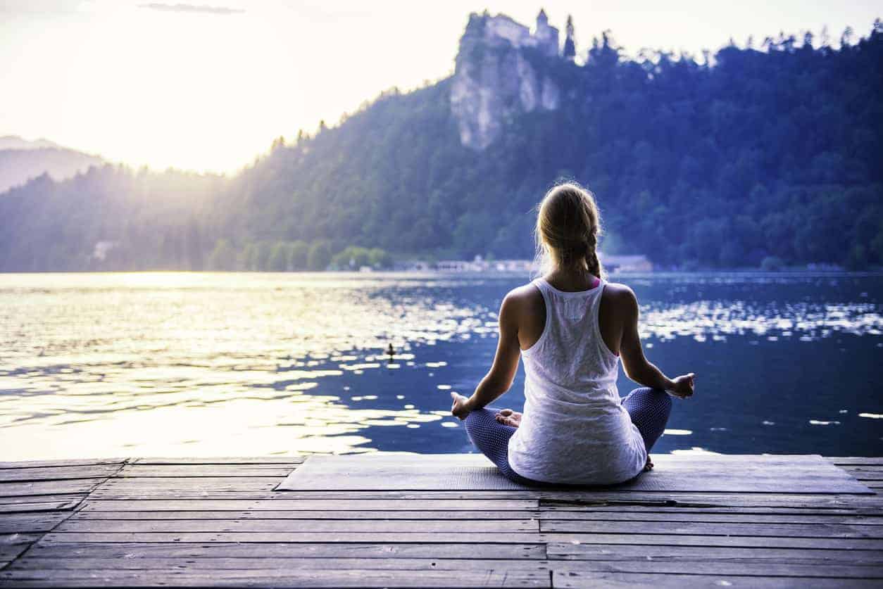 RELAX: Sinneswahrnehmung und Gehmeditation