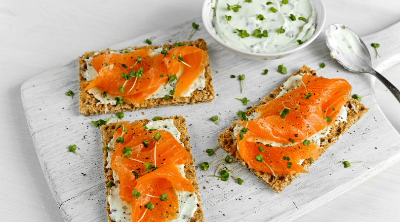 Canapés de salmón ahumado