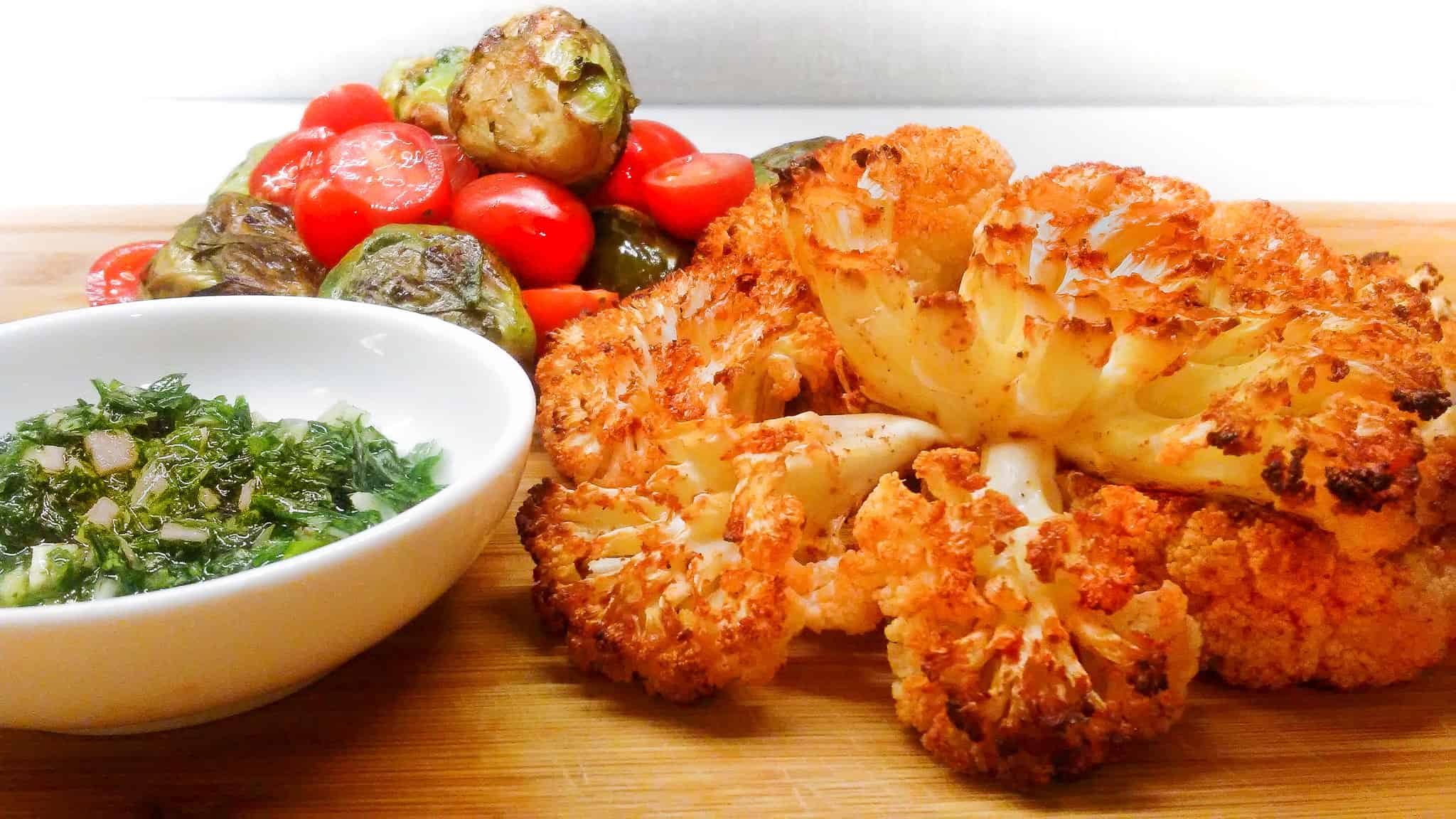 Filete de coliflor con repollitos de bruselas