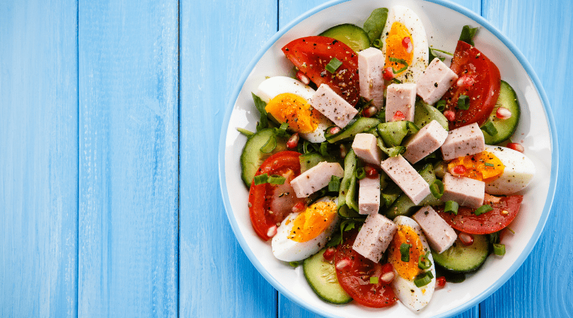 Ensalada rica en proteína