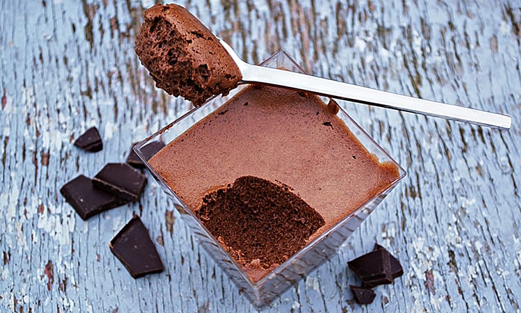 Mousse de aguacate, banano y chocolate