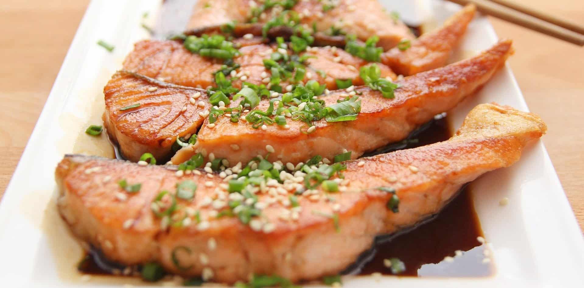 Salmón en salsa Teriyaki y Ajonjolí/Sésamo