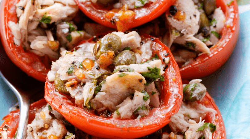 Tomates rellenos de atún