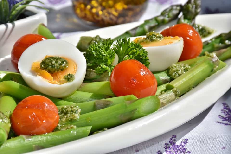 Densidad calórica 101: cómo comer más para pesar menos